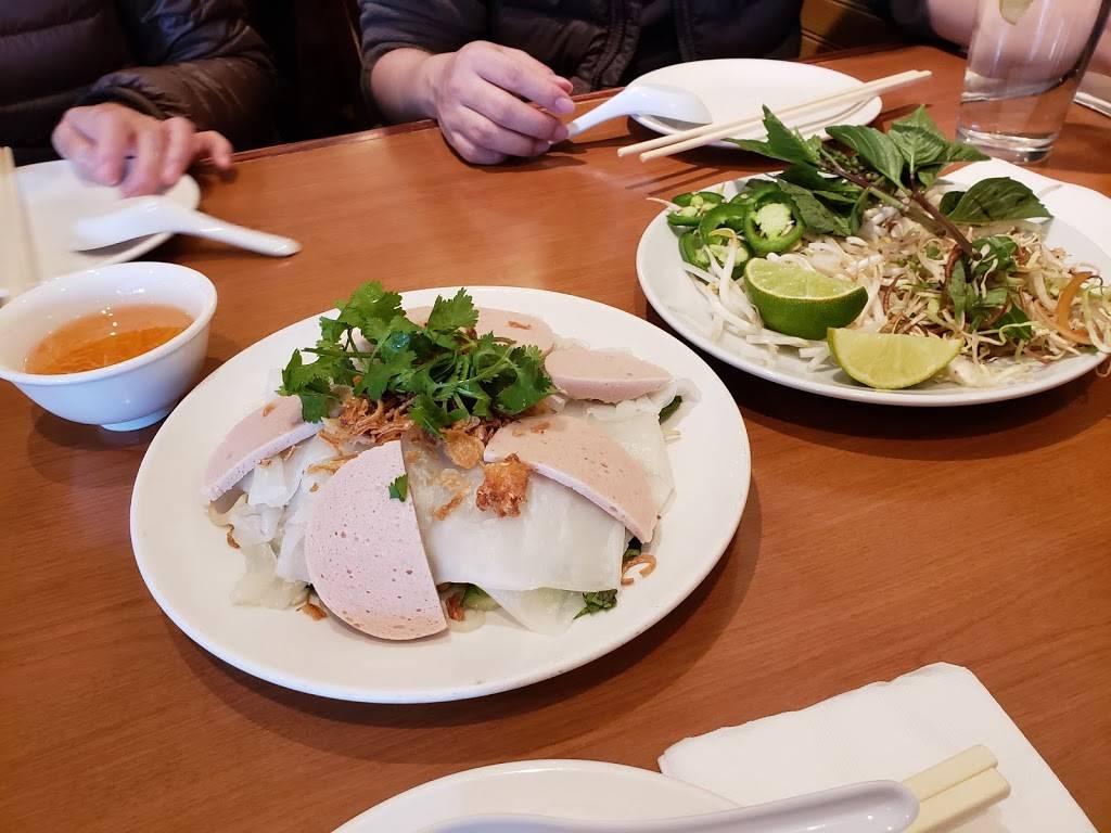 Saigon Noodles Restaurant | restaurant | 6754 Odana Rd, Madison, WI 53719, USA | 6088279120 OR +1 608-827-9120