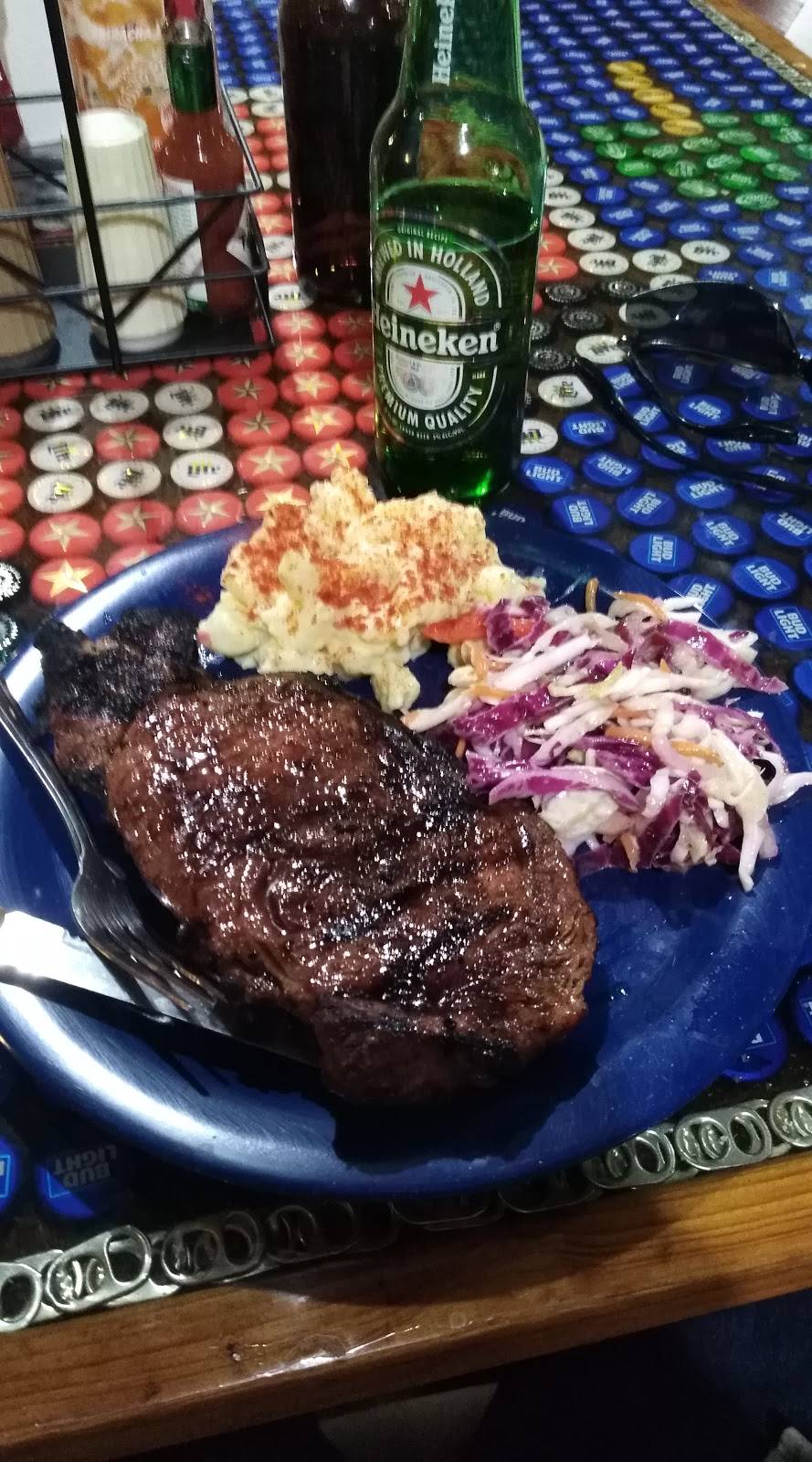 Red Barn | restaurant | 3187 TX-35, Port Lavaca, TX 77979, USA | 3615508620 OR +1 361-550-8620