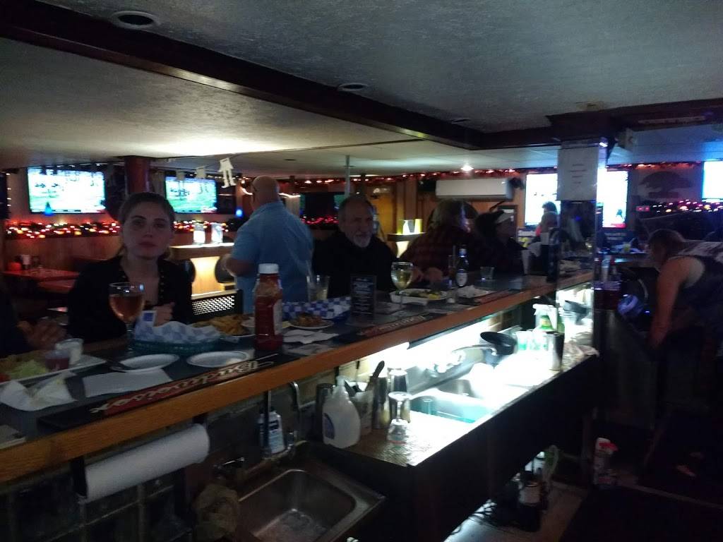 The Dugout | restaurant | 11010 Bird River Grove Rd, White Marsh, MD 21162, USA | 4103359840 OR +1 410-335-9840