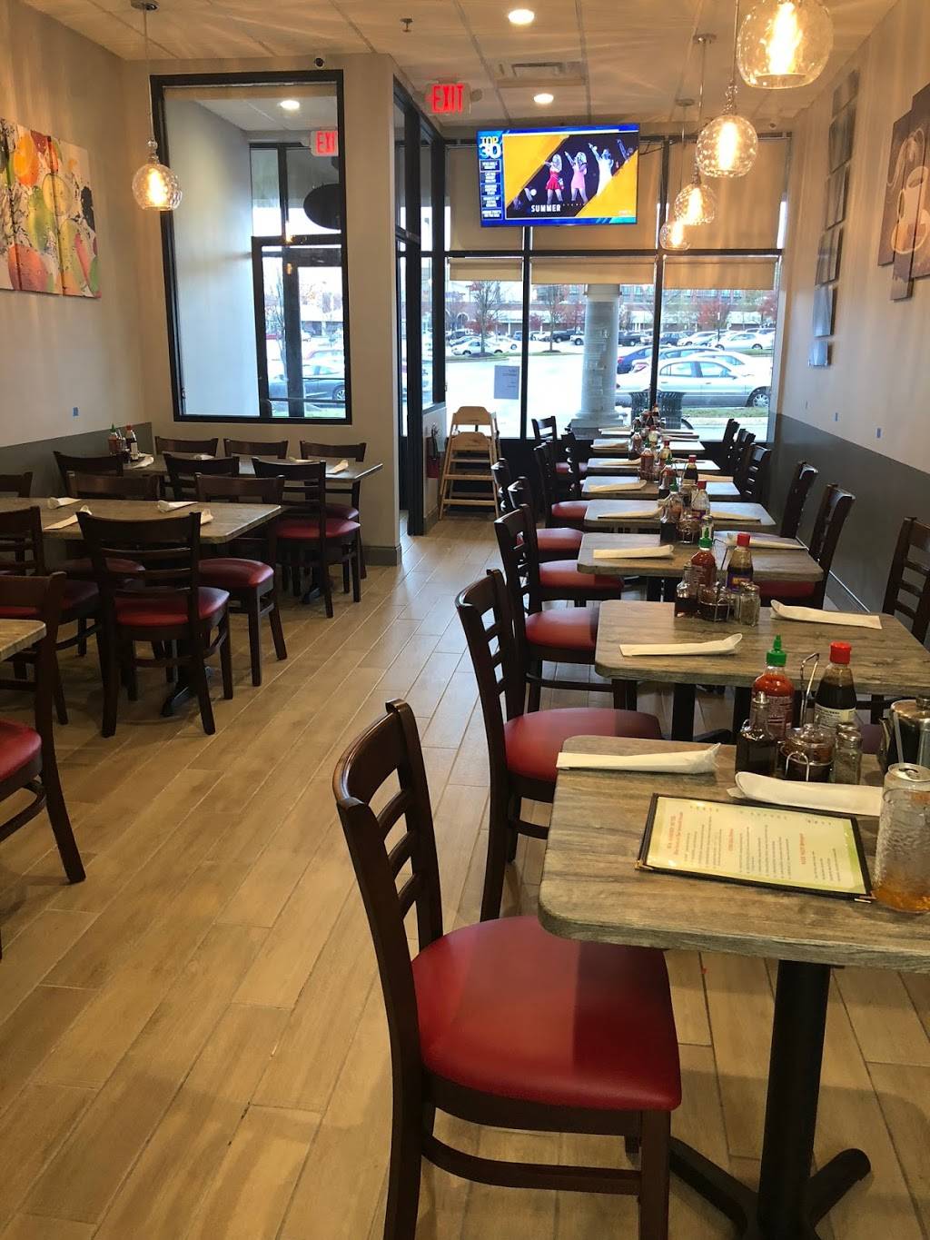 Pho Ngon | restaurant | 5810 Kingstowne Center, Alexandria, VA 22315, USA | 5712579205 OR +1 571-257-9205