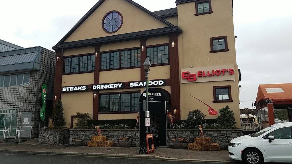 Elliots on the Mile | restaurant | 23 Woodcleft Ave, Freeport, NY 11520, USA | 5163788776 OR +1 516-378-8776