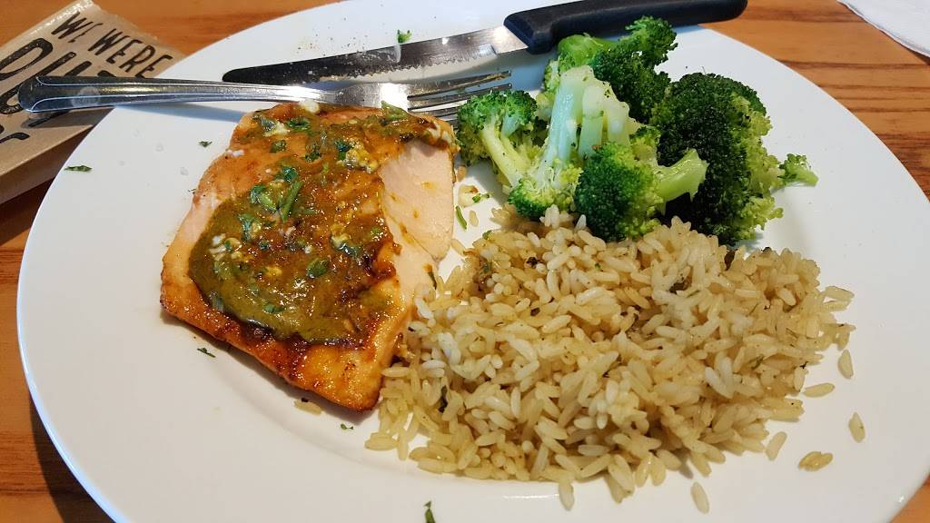 Chilis Grill & Bar | meal takeaway | 1371 N Litchfield Rd, Goodyear, AZ 85338, USA | 6235354222 OR +1 623-535-4222