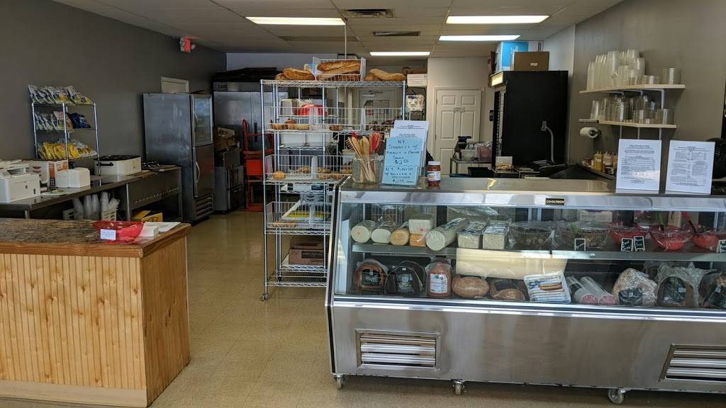 New York Deli N Diner | restaurant | 3325 US-441, Fruitland Park, FL 34731, USA | 3523650051 OR +1 352-365-0051