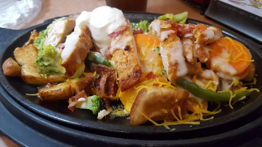 Dennys | restaurant | 4834 N Broadway St, Knoxville, TN 37918, USA | 8652498084 OR +1 865-249-8084