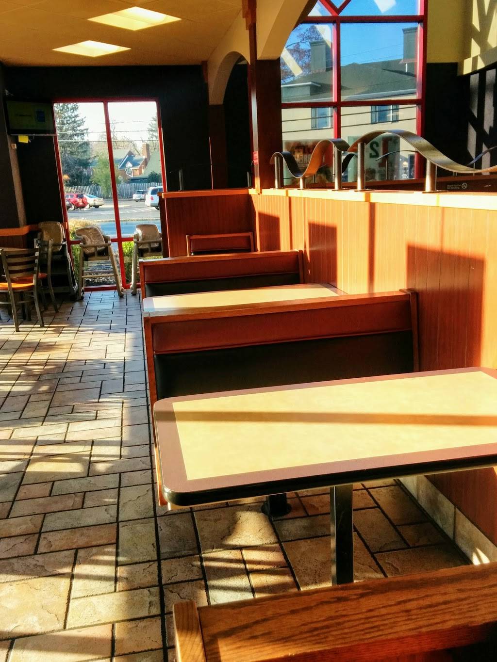 Arbys | restaurant | 204 Rosser Ave, Waynesboro, VA 22980, USA | 5409432584 OR +1 540-943-2584