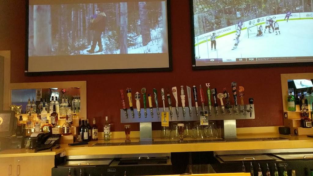 Buffalo Wild Wings | meal takeaway | 139 Park Pl Blvd, Barrie, ON L4N 6P1, Canada | 7057229548 OR +1 705-722-9548