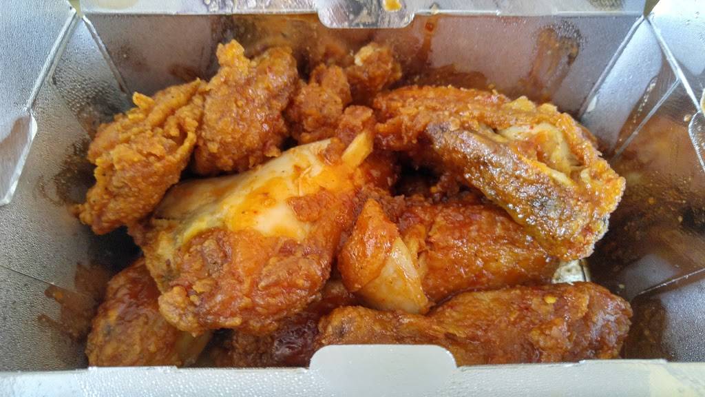 Robs Wicked Chicken & Wedges | restaurant | 466 Horton St E, London, ON N6B 1M3, Canada | 5196731087 OR +1 519-673-1087