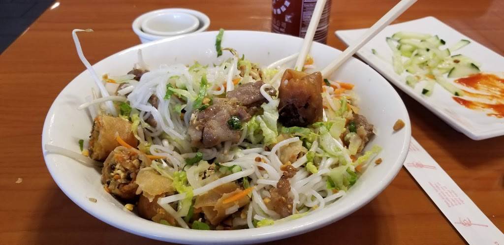 Pho Tasty | restaurant | 6044 E 82nd St, Indianapolis, IN 46250, USA | 3174367071 OR +1 317-436-7071