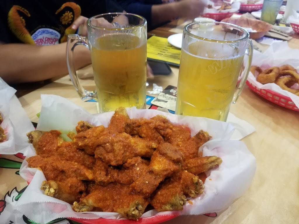 Wings Etc. | restaurant | 1800 Fort Harrison Rd, Terre Haute, IN 47804, USA | 8129174080 OR +1 812-917-4080