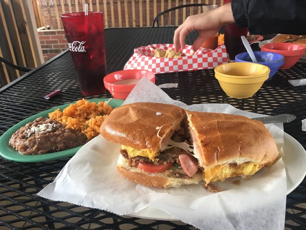 La Fonda | restaurant | 1401 Gault Ave N, Fort Payne, AL 35967, USA | 2569979425 OR +1 256-997-9425