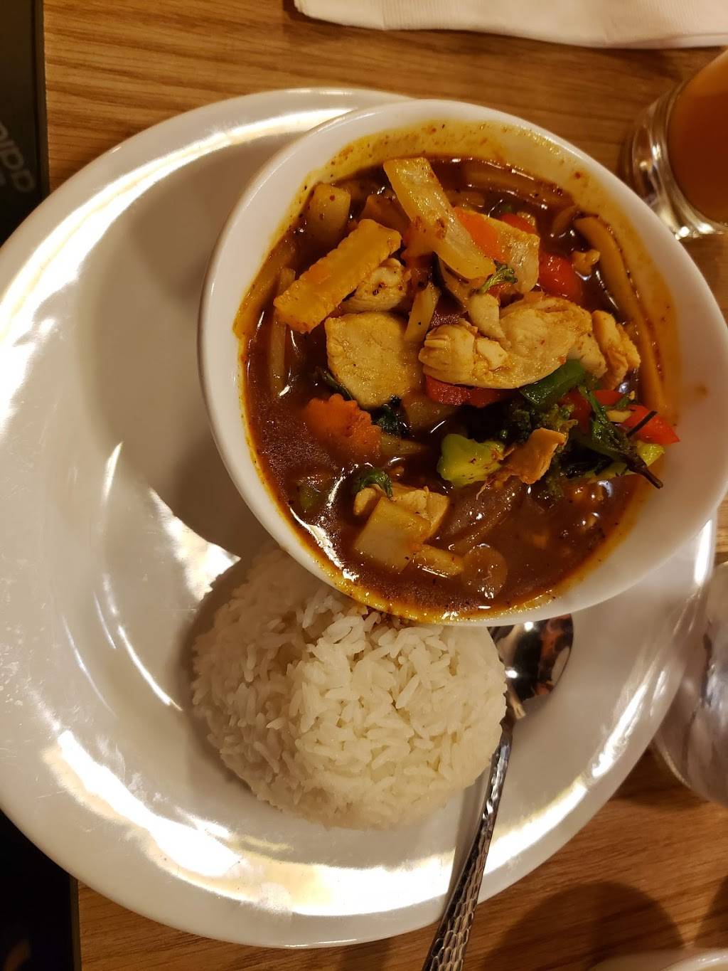 Thai Kitchen | restaurant | 16909 Lakeside Hills Plaza #101, Omaha, NE 68130, USA | 4026973887 OR +1 402-697-3887