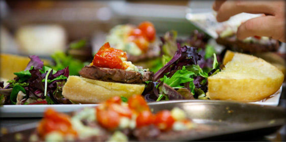 Malcolms Bar and Grill | restaurant | 1000 Champions Dr, Daytona Beach, FL 32124, USA | 3865232088 OR +1 386-523-2088