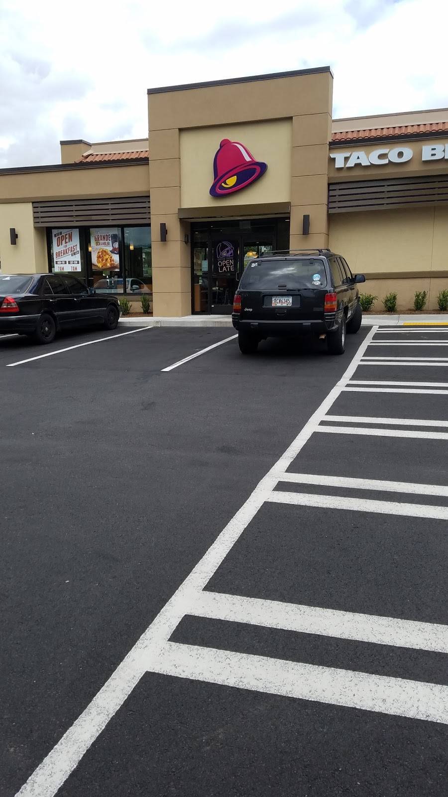 Taco Bell | meal takeaway | 1720 Indian Trail Lilburn Rd NW, Norcross, GA 30093, USA | 7709235830 OR +1 770-923-5830