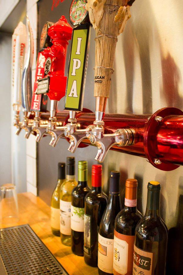 My Pie Pizza - Gilbert | meal takeaway | 2013, 3765 S Gilbert Rd, Gilbert, AZ 85297, USA | 4802687738 OR +1 480-268-7738