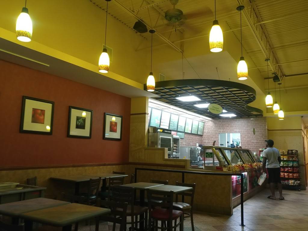 Subway Restaurants | restaurant | 2102 W Brandon Blvd, Brandon, FL 33511, USA | 8136539098 OR +1 813-653-9098