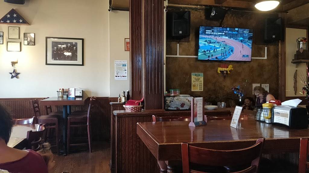 Bryan’s American Grille | night club | 2009 Ogden Ave, Downers Grove, IL 60515, USA | 6307259110 OR +1 630-725-9110