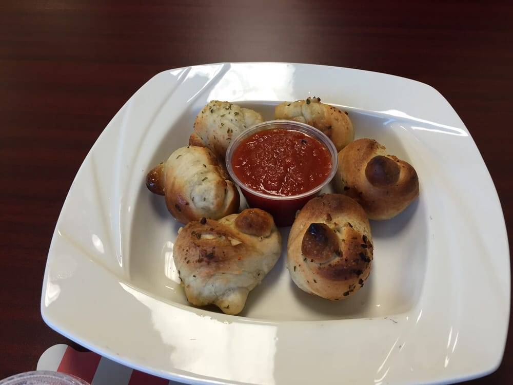 La Tombola | restaurant | 42 NJ-34, Old Bridge, NJ 08857, USA | 7329522222 OR +1 732-952-2222