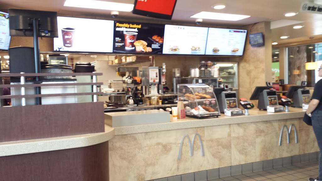 McDonalds | cafe | 11110 31st St, Westchester, IL 60154, USA | 7085311236 OR +1 708-531-1236