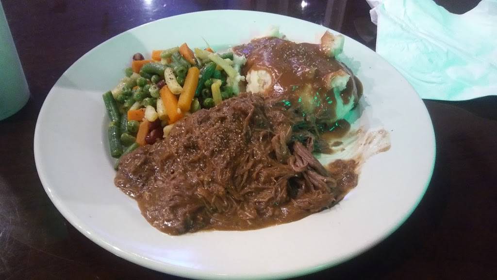 Sunsets Restaurant | restaurant | 18430 Livingston Ave, Lutz, FL 33559, USA | 8139531085 OR +1 813-953-1085