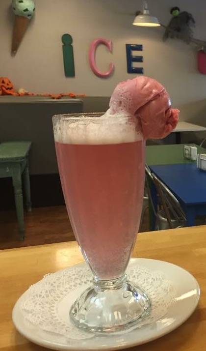 Lulus Ice Cream Parlor | restaurant | 2056 E Canal Dr, Turlock, CA 95380, USA | 2096675858 OR +1 209-667-5858