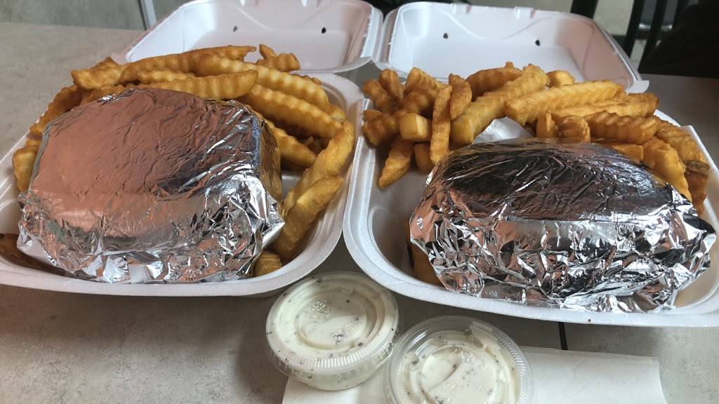 Best Buffalo Wings | restaurant | 7545 E 10 Mile Rd, Center Line, MI 48015, USA | 5869202526 OR +1 586-920-2526