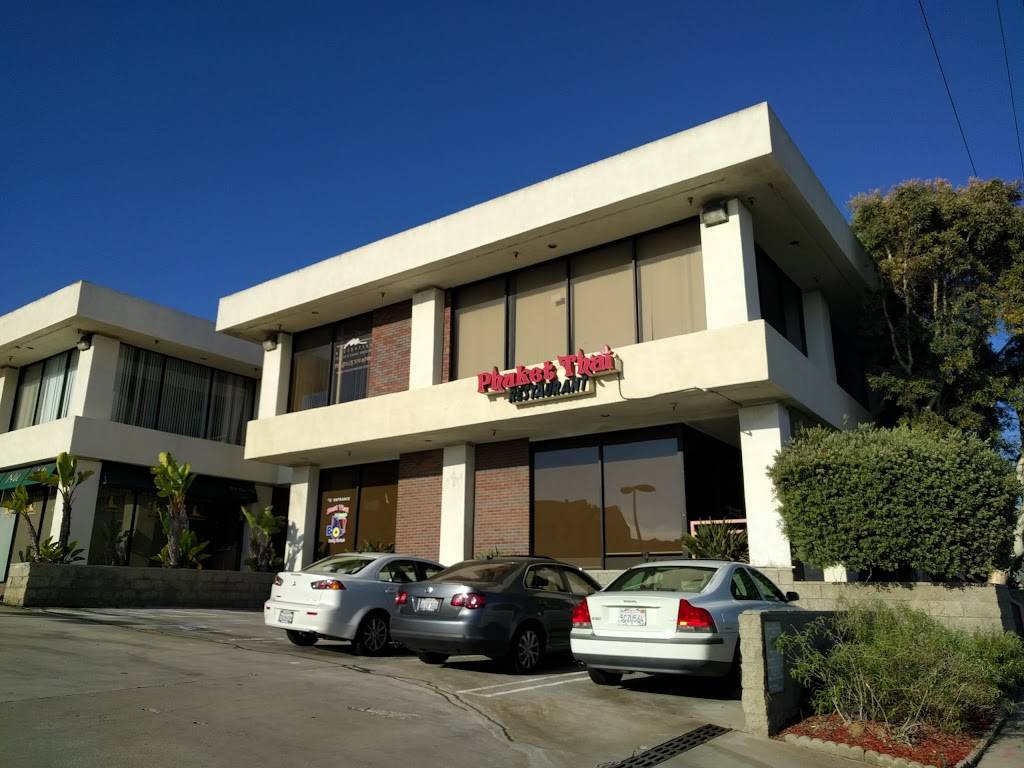 Phuket Thai Restaurant | restaurant | 901 N Pacific Coast Hwy #100, Redondo Beach, CA 90277, USA | 3103749598 OR +1 310-374-9598