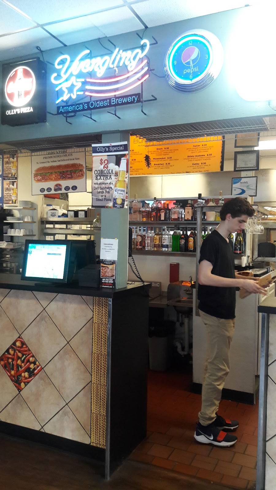 Ollys Pizzeria | restaurant | 204 South Main Street, Woonsocket, RI 02895, USA | 4017660709 OR +1 401-766-0709