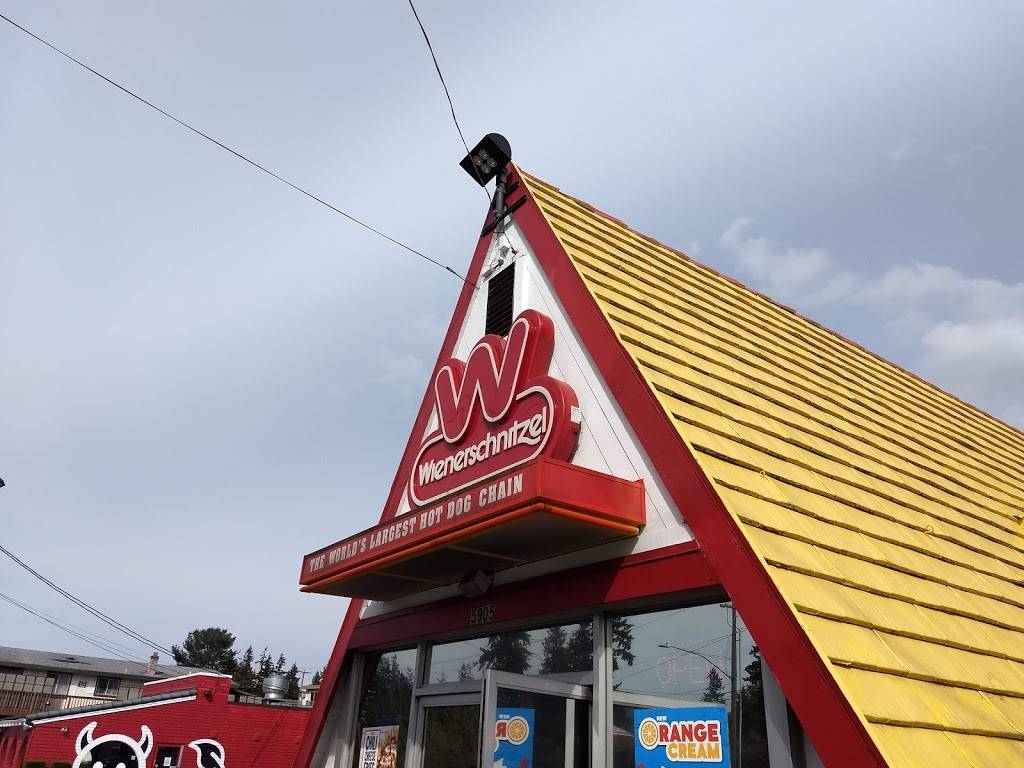 Wienerschnitzel | restaurant | 5905 Evergreen Way, Everett, WA 98203, USA | 4253536363 OR +1 425-353-6363