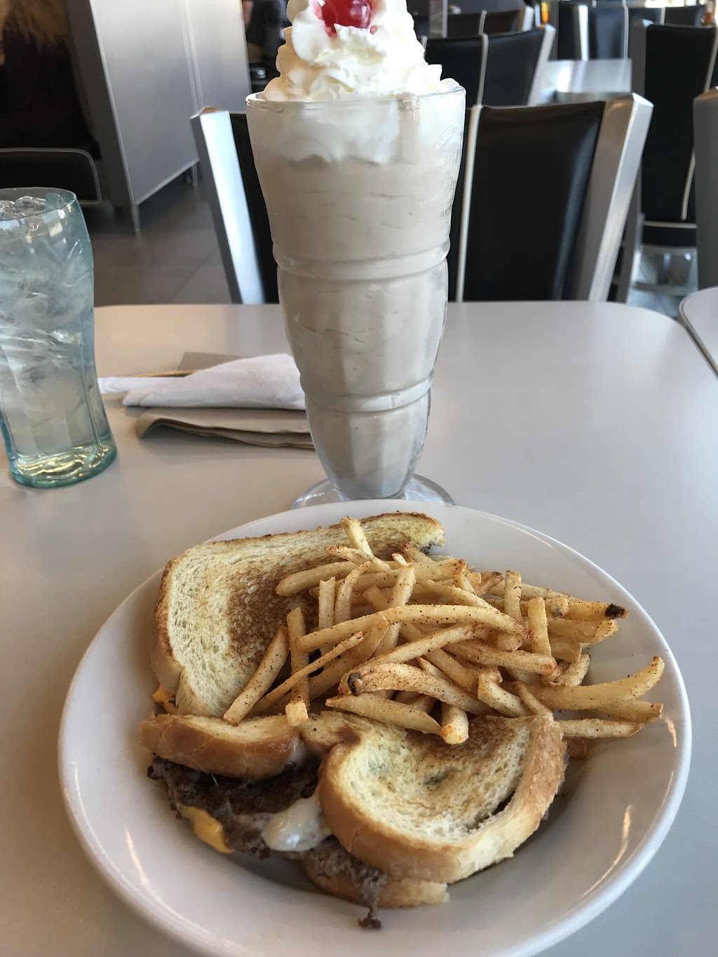 Steak n Shake | restaurant | 2006 E Parkway Dr, Russellville, AR 72802, USA | 4792195400 OR +1 479-219-5400