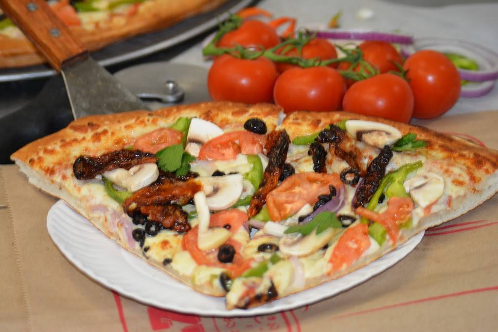 Marios Pizza &wings | restaurant | 700 Strasburg Rd, Kitchener, ON N2E 2M2, Canada | 5195717373 OR +1 519-571-7373