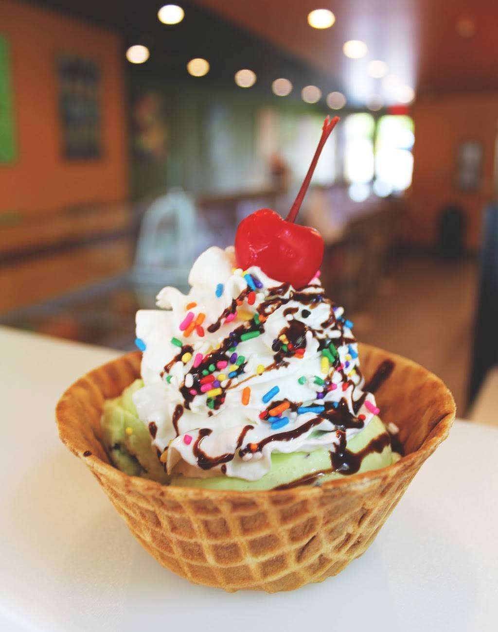 Fru-ta Natural Artisan Ice Cream | restaurant | 279A N McDowell Blvd a, Petaluma, CA 94954, USA | 7077731233 OR +1 707-773-1233