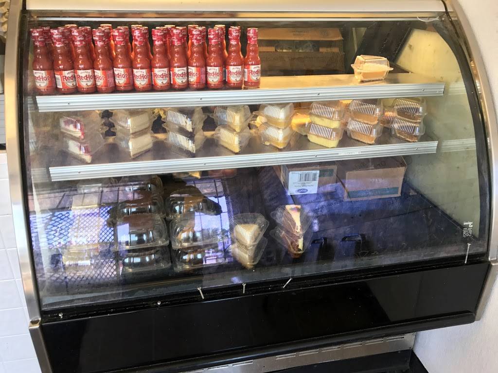 Sharks Chicken, Fish, & Shrimp | restaurant | 1064 E Hudson St, Columbus, OH 43211, USA | 6142686905 OR +1 614-268-6905