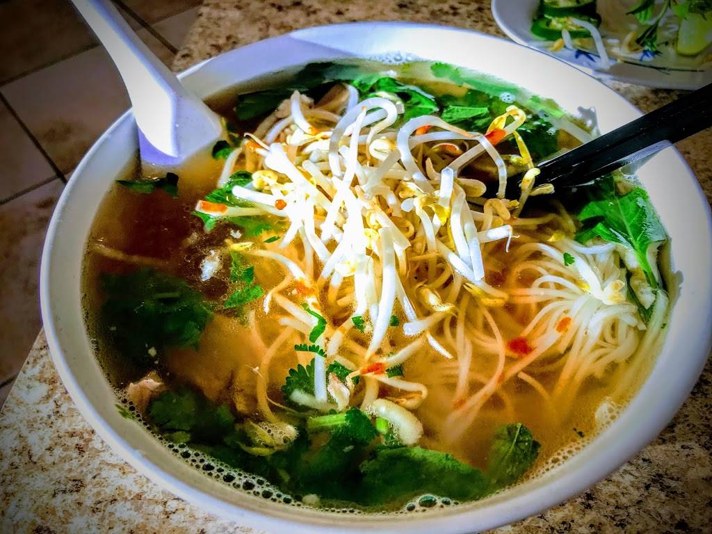 Pho Dan | restaurant | 2711 La Frontera Blvd, Round Rock, TX 78681, USA | 5125273699 OR +1 512-527-3699
