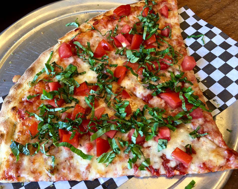 DAmores Pizza | restaurant | 2869 Thousand Oaks Blvd, Thousand Oaks, CA 91362, USA | 8054960030 OR +1 805-496-0030