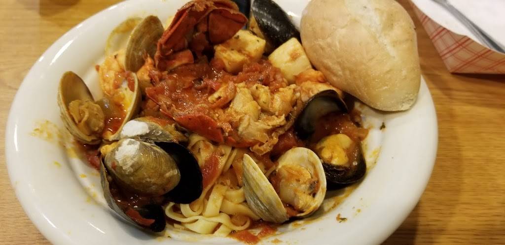 Doms Seafood | restaurant | 3975 Bristol Pike, Bensalem, PA 19020, USA | 2156391965 OR +1 215-639-1965