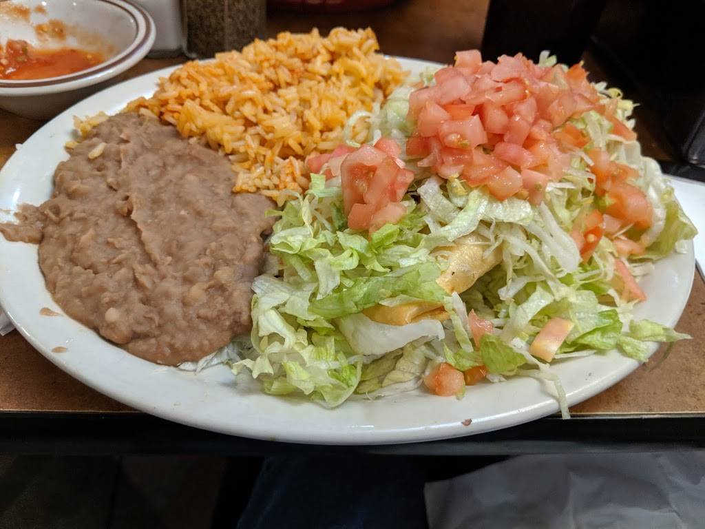 Mexican Fiesta | restaurant | 24310 Ford Rd, Dearborn Heights, MI 48127, USA | 3132743066 OR +1 313-274-3066