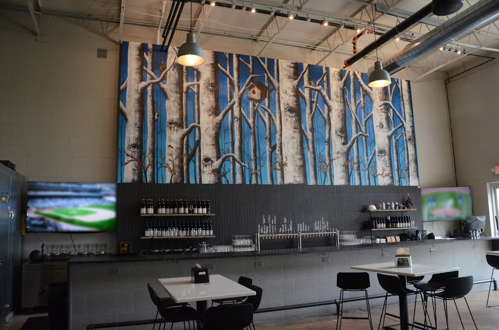 Une Année | Hubbards Cave Brewery & BBQ | restaurant | 6343 W Gross Point Rd, Niles, IL 60714, USA | 8476350655 OR +1 847-635-0655