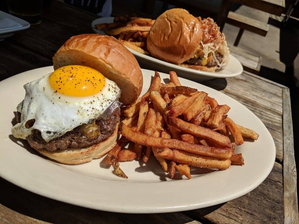 Shepherd Park Draught House | restaurant | 3402 N Shepherd Dr, Houston, TX 77018, USA | 8327671380 OR +1 832-767-1380