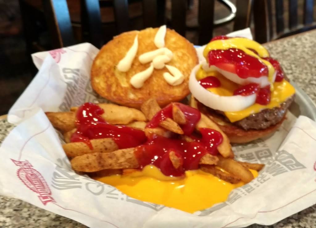 Fuddruckers | restaurant | 6100 Wade Hampton Blvd, Taylors, SC 29687, USA | 8648775554 OR +1 864-877-5554