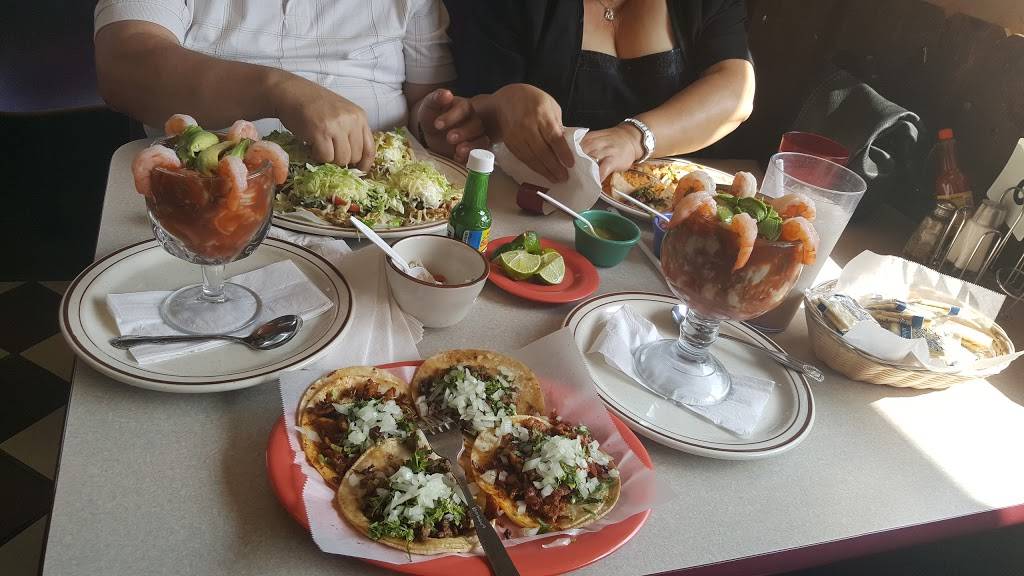 El Lienzo Charro | restaurant | 2308 Chicago Rd, Chicago Heights, IL 60411, USA | 7085159243 OR +1 708-515-9243