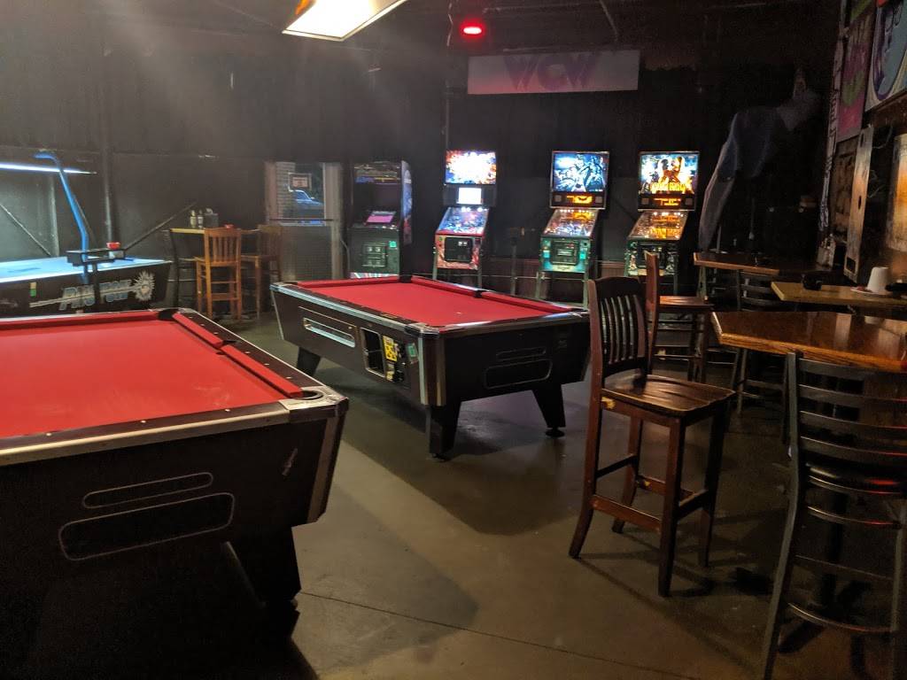 The Highlander | restaurant | 931 Monroe Dr NE ste c-101, Atlanta, GA 30308, USA | 4048720060 OR +1 404-872-0060