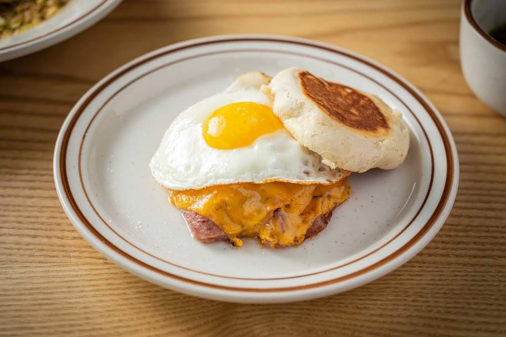 Brothers and Sisters | restaurant | 2119 W Chicago Ave, Chicago, IL 60622, USA | 7736611599 OR +1 773-661-1599