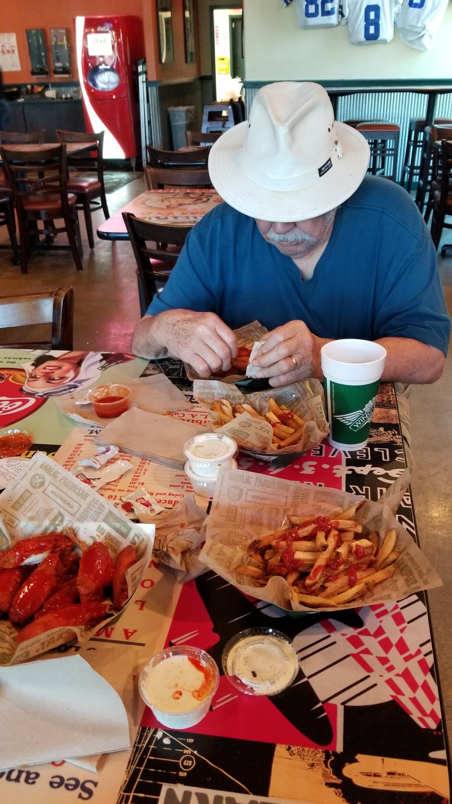 Wingstop | restaurant | 1905 Central Blvd, Brownsville, TX 78520, USA | 9565429464 OR +1 956-542-9464