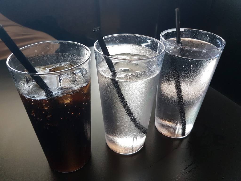 Chicago Pub & Billards | restaurant | 1 Hespeler Rd, Cambridge, ON N1R 8L4, Canada | 5196212222 OR +1 519-621-2222