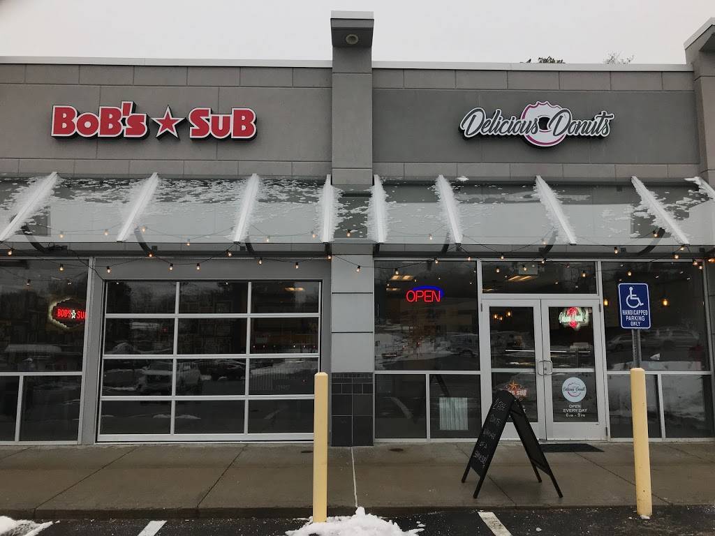 Delicious Donuts and Bobs Sub | restaurant | 9600 Perry Hwy, Pittsburgh, PA 15237, USA | 4126352555 OR +1 412-635-2555