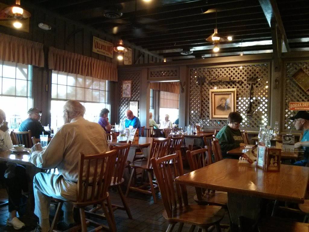 Cracker Barrel Old Country Store | restaurant | 2494 Airport Rd, Jackson, MI 49202, USA | 5177835300 OR +1 517-783-5300