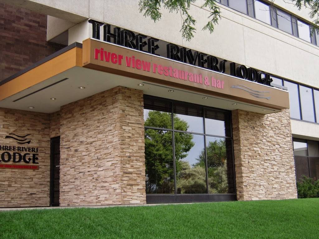 Three Rivers Lodge | restaurant | 111 Front St S, La Crosse, WI 54601, USA | 6087935018 OR +1 608-793-5018