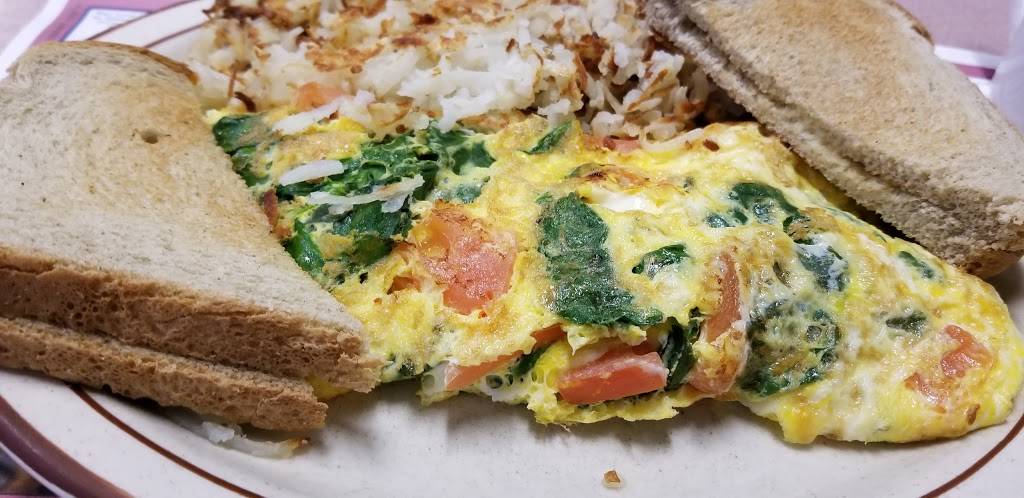 Summit Family Restaurant | restaurant | 2210 Gettysburg Rd, Camp Hill, PA 17011, USA | 7177374310 OR +1 717-737-4310