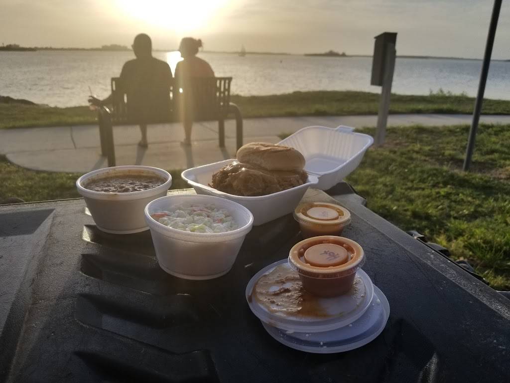 Homestyle BBQ | restaurant | 1701 N Fort Harrison Ave, Clearwater, FL 33755, USA | 7276015991 OR +1 727-601-5991