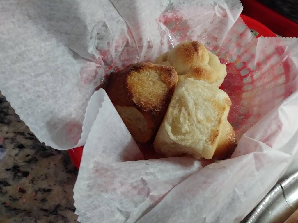 Leos Pizza | restaurant | 6720 Coral Way, Miami, FL 33155, USA | 3056614281 OR +1 305-661-4281